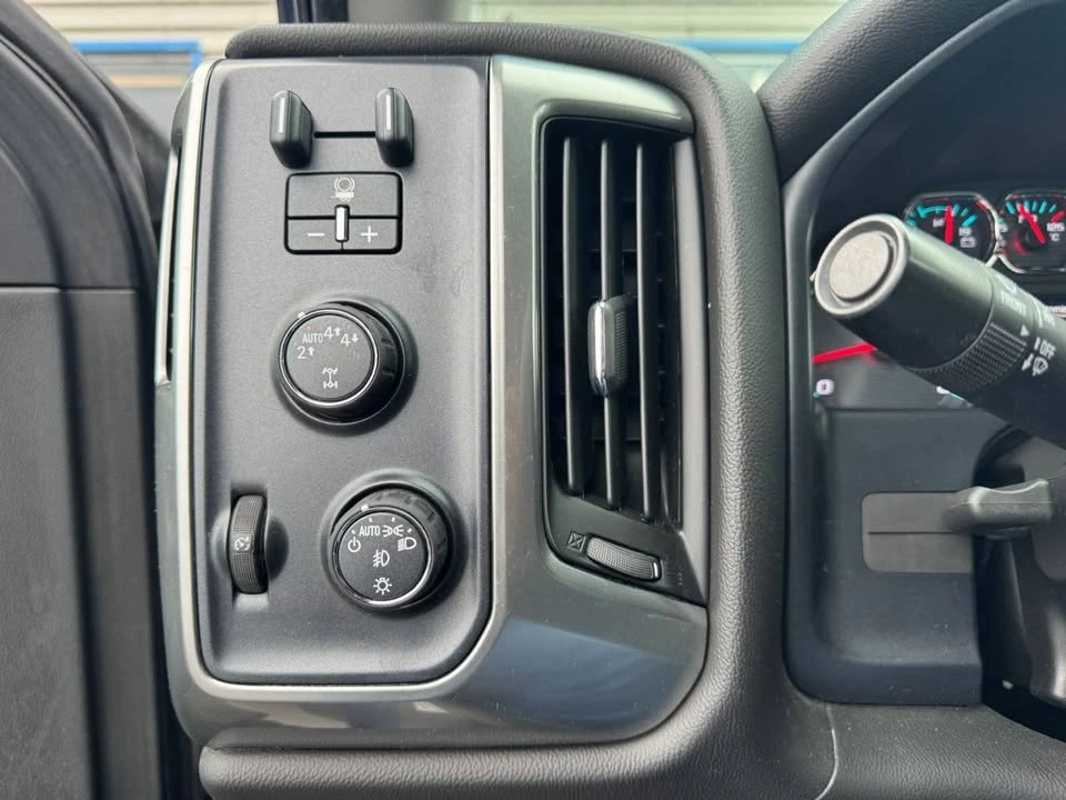 2018 Chevrolet Silverado 3rd Gen - Image 14 of 19