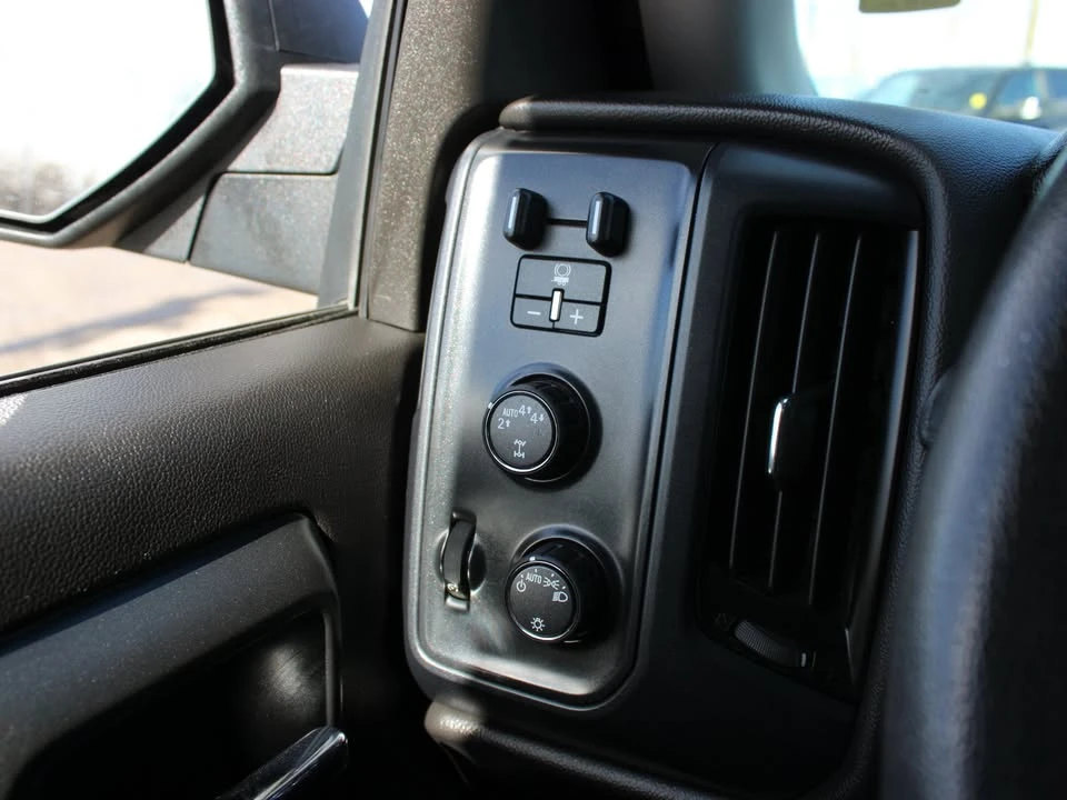 2018 Chevrolet Silverado 3rd Gen - Image 18 of 19
