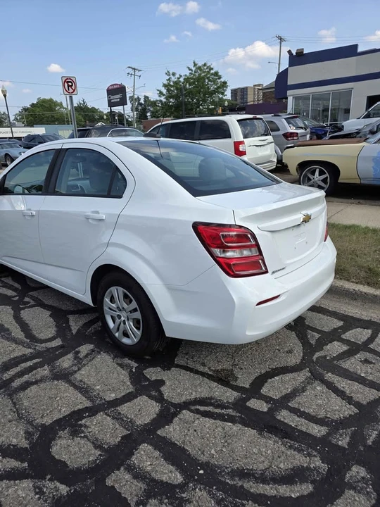 2018 Chevrolet Aveo/Sonic - Image 4 of 15
