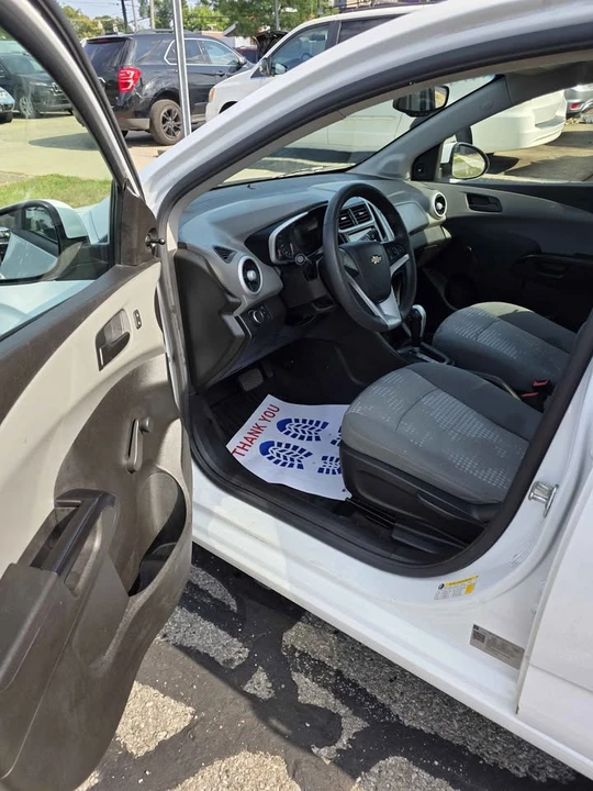 2018 Chevrolet Aveo/Sonic - Image 9 of 15