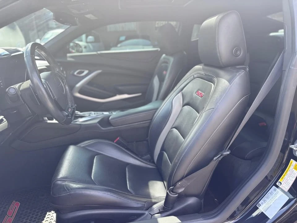 2018 Chevrolet SS - Image 2 of 3