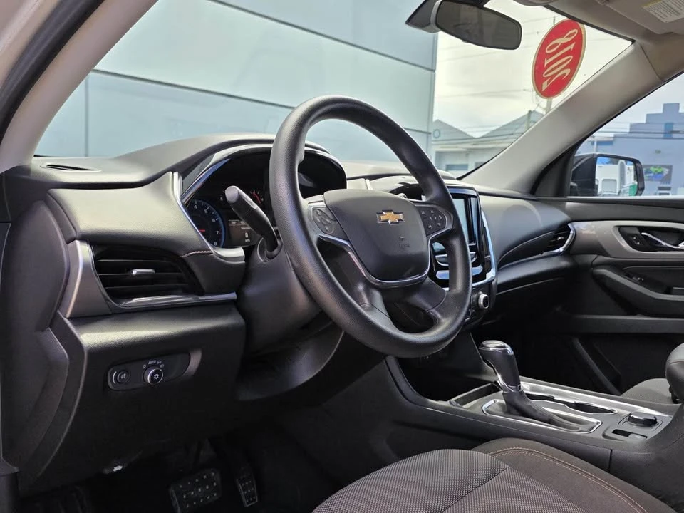 2018 Chevrolet Traverse - Image 6 of 10