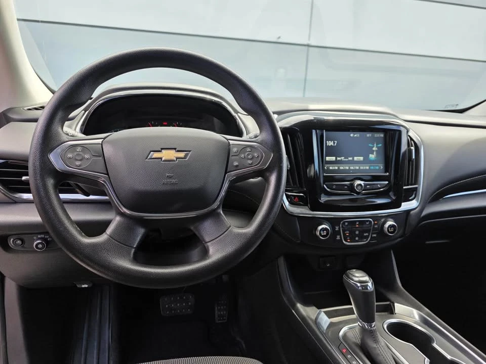 2018 Chevrolet Traverse - Image 3 of 10