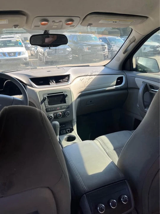 2018 Chevrolet Traverse - Image 5 of 14