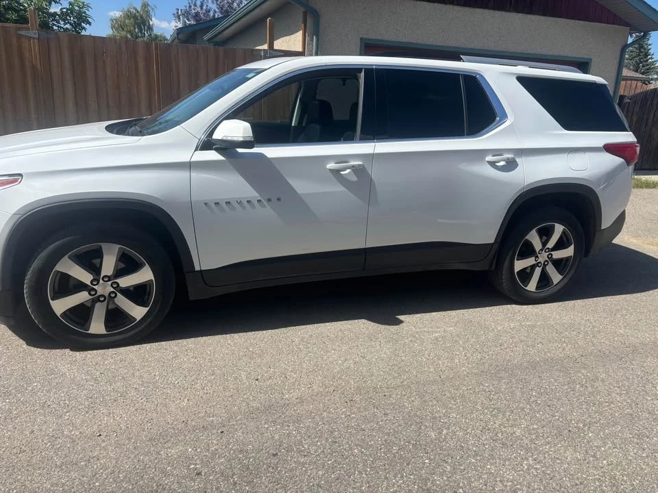 2018 Chevrolet Traverse - Image 2 of 7