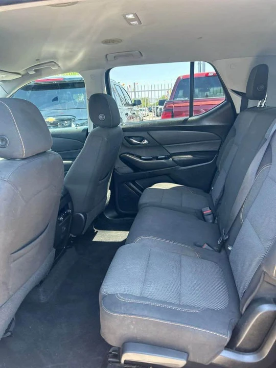 2018 Chevrolet Traverse - Image 8 of 9