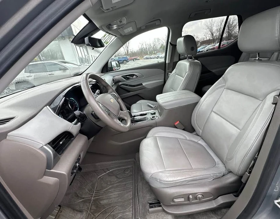 2018 Chevrolet Traverse - Image 3 of 5