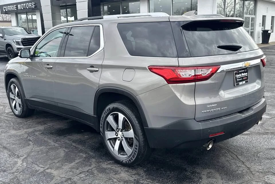 2018 Chevrolet Traverse - Image 4 of 5
