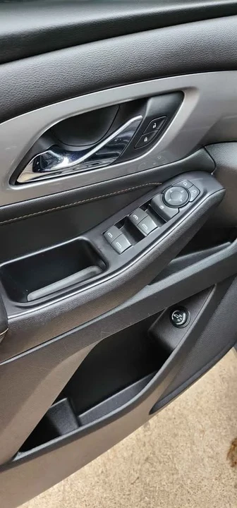2018 Chevrolet Traverse - Image 6 of 12