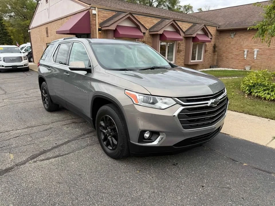 2018 Chevrolet Traverse - Image 2 of 20