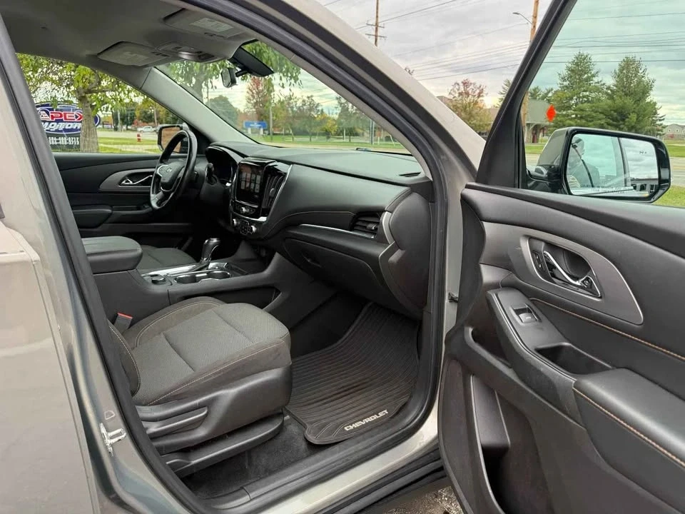 2018 Chevrolet Traverse - Image 14 of 20