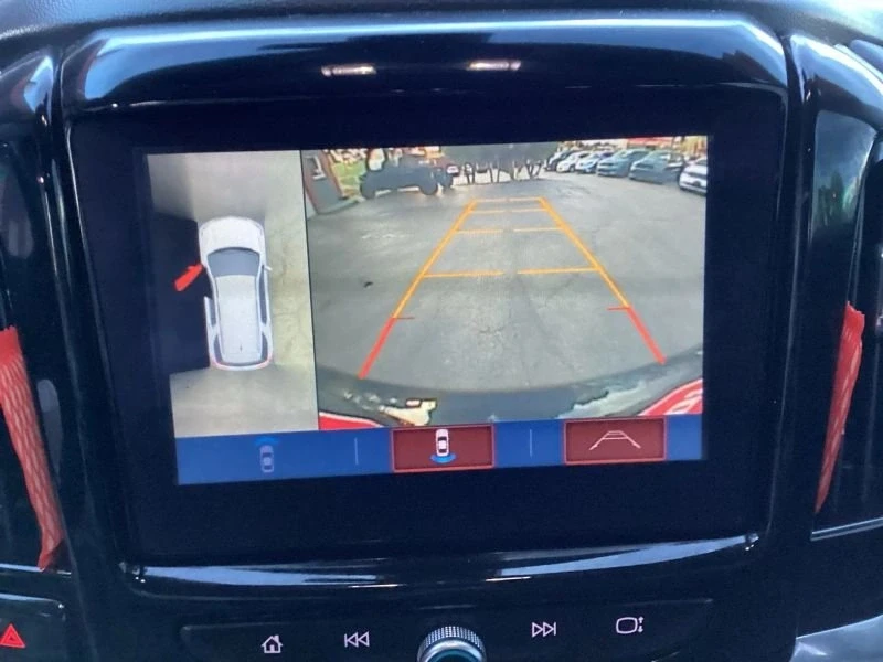 2018 Chevrolet Traverse - Image 15 of 17