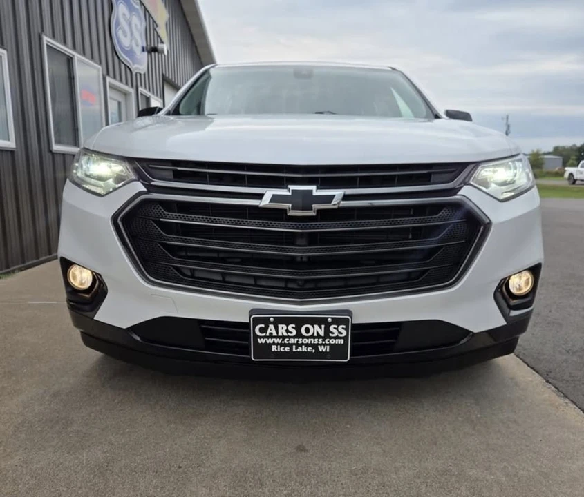 2018 Chevrolet Traverse - Image 2 of 17