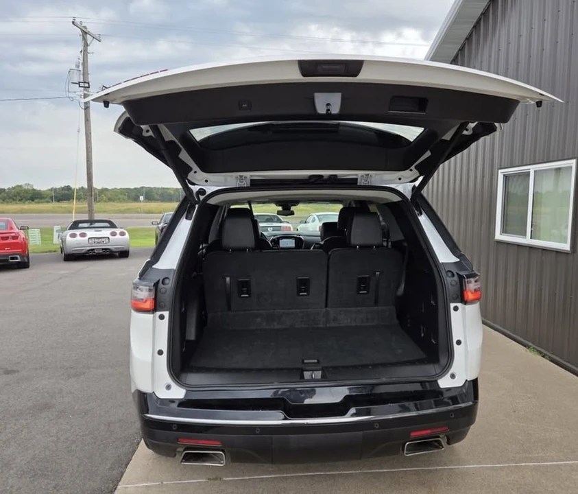 2018 Chevrolet Traverse - Image 12 of 17