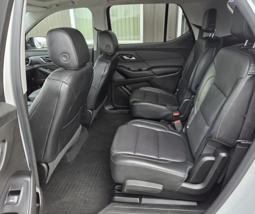 2018 Chevrolet Traverse - Image 15 of 17