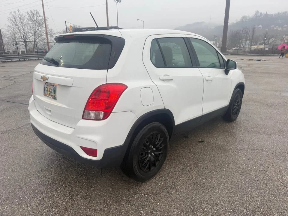 2018 Chevrolet Trax - Image 2 of 9