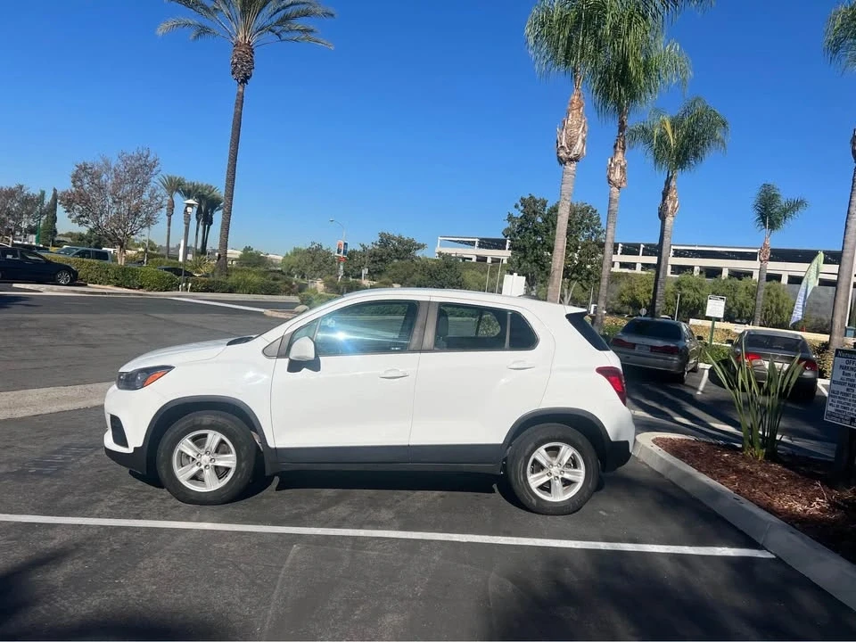 2018 Chevrolet Trax - Image 2 of 13