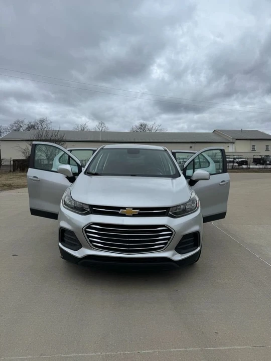 2018 Chevrolet Trax - Image 2 of 9