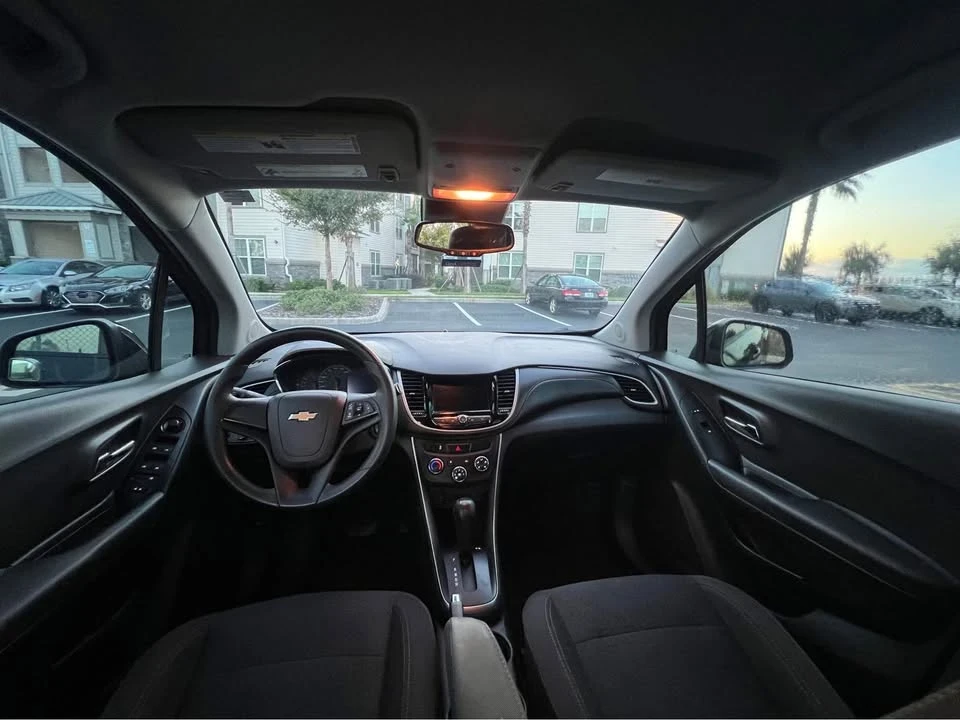 2018 Chevrolet Trax - Image 2 of 9