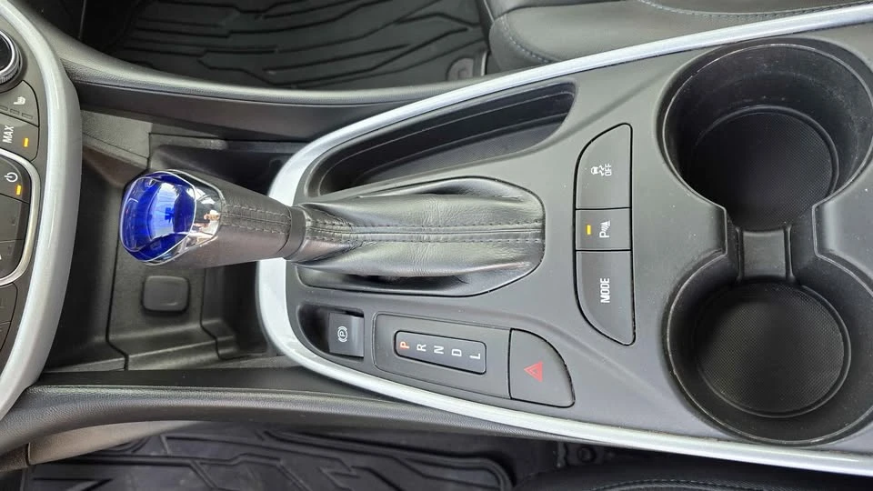 2018 Chevrolet Volt - Image 8 of 16