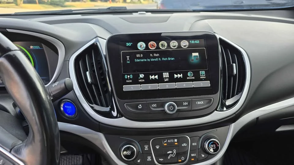 2018 Chevrolet Volt - Image 9 of 16