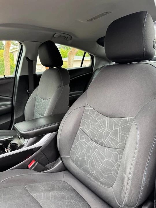 2018 Chevrolet Volt - Image 7 of 12
