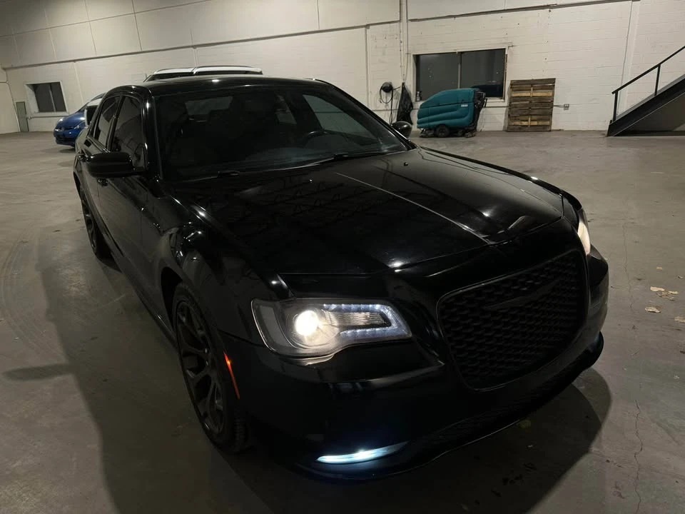 2018 Chrysler 300 (2005-2023) - Image 13 of 13