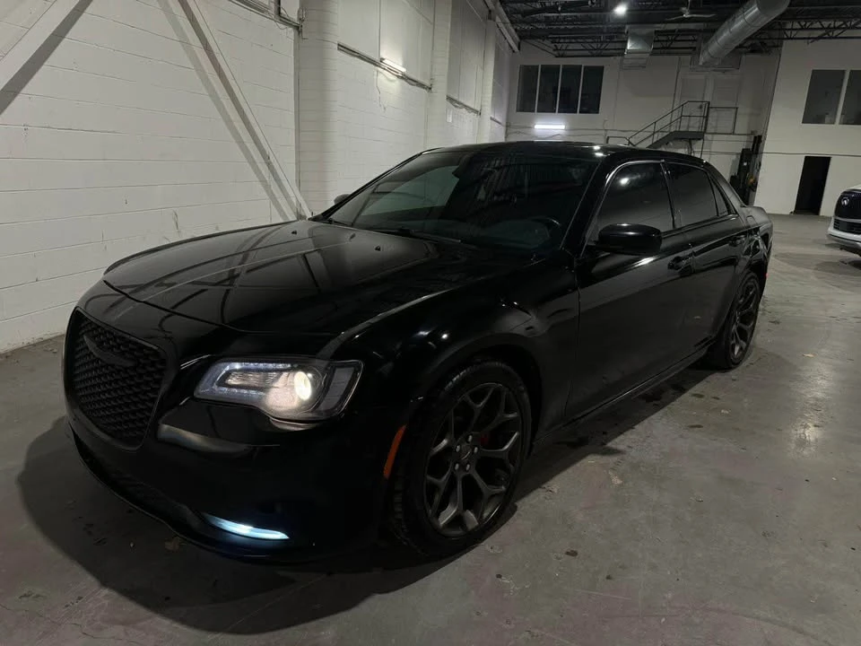 2018 Chrysler 300 (2005-2023) - Image 6 of 13