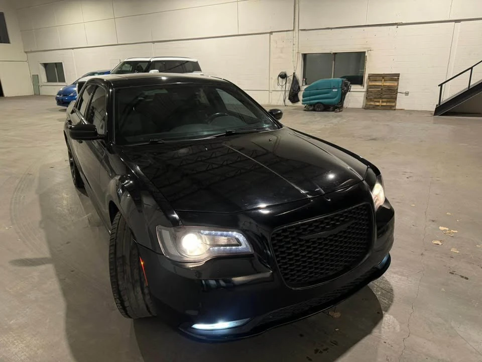2018 Chrysler 300 (2005-2023) - Image 6 of 13