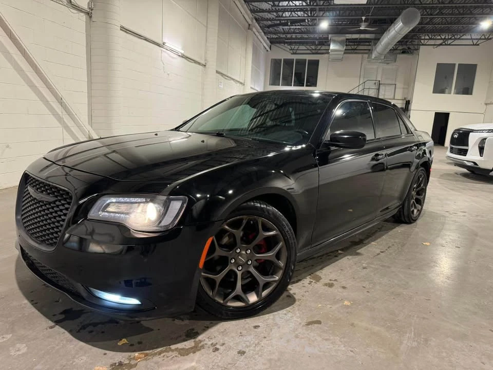 2018 Chrysler 300 (2005-2023) - Image 9 of 13