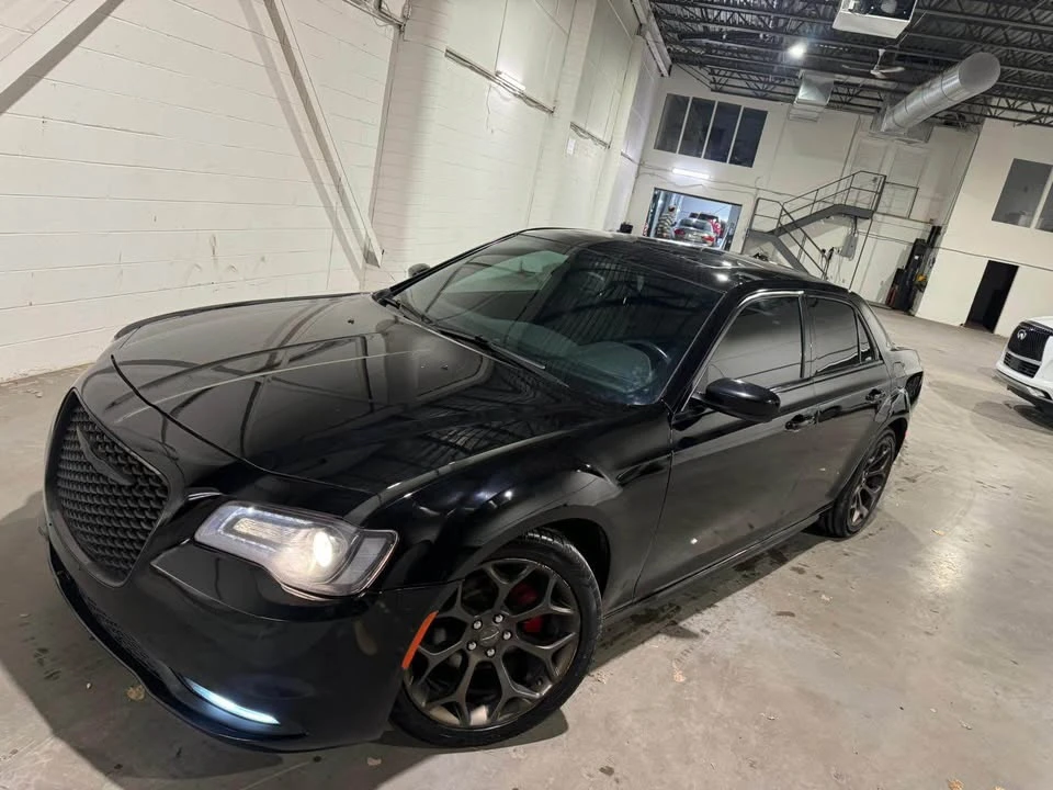 2018 Chrysler 300 (2005-2023) - Image 2 of 13