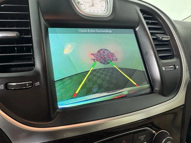 2018 Chrysler 300 (2005-2023) - Image 18 of 21
