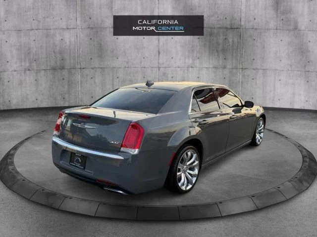 2018 Chrysler 300 (2005-2023) - Image 5 of 21