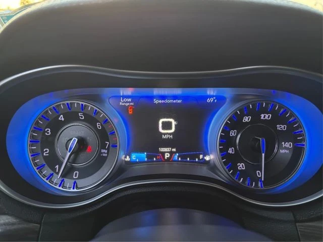 2018 Chrysler 300 (2005-2023) - Image 16 of 21