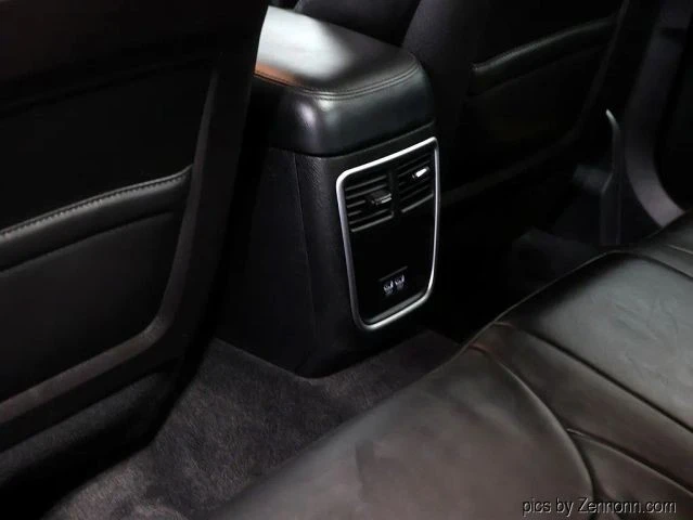 2018 Chrysler 300 (2005-2023) - Image 15 of 21