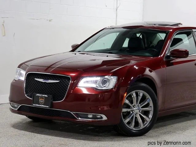 2018 Chrysler 300 (2005-2023) - Image 2 of 21