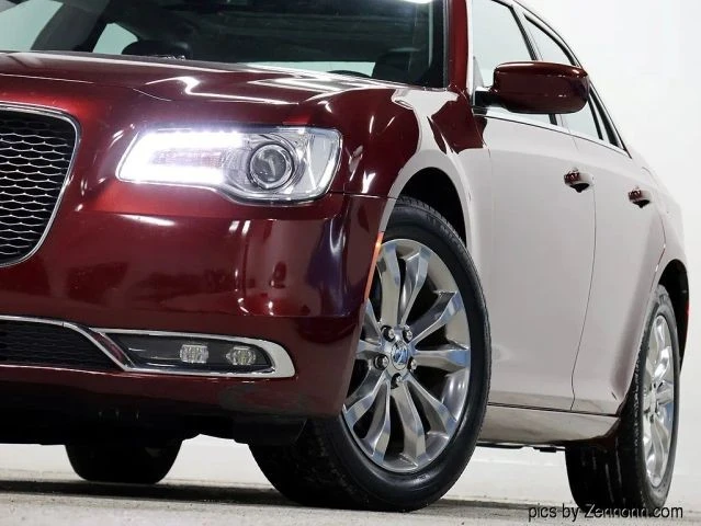 2018 Chrysler 300 (2005-2023) - Image 4 of 21