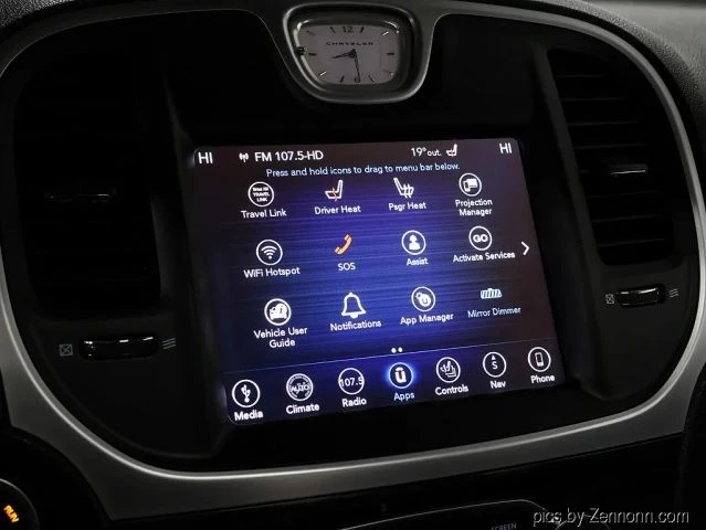 2018 Chrysler 300 (2005-2023) - Image 19 of 21
