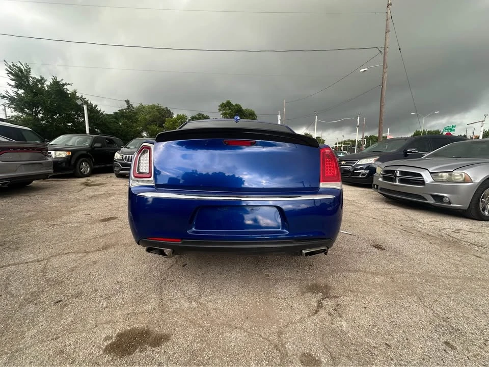 2018 Chrysler 300 (2005-2023) - Image 6 of 17
