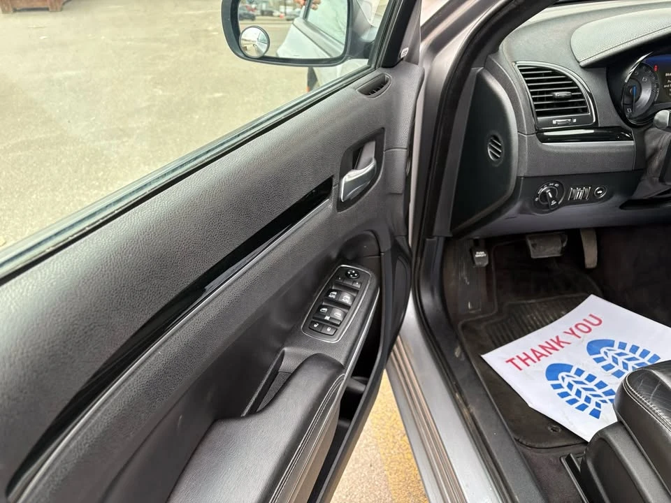 2018 Chrysler 300 (2005-2023) - Image 10 of 20