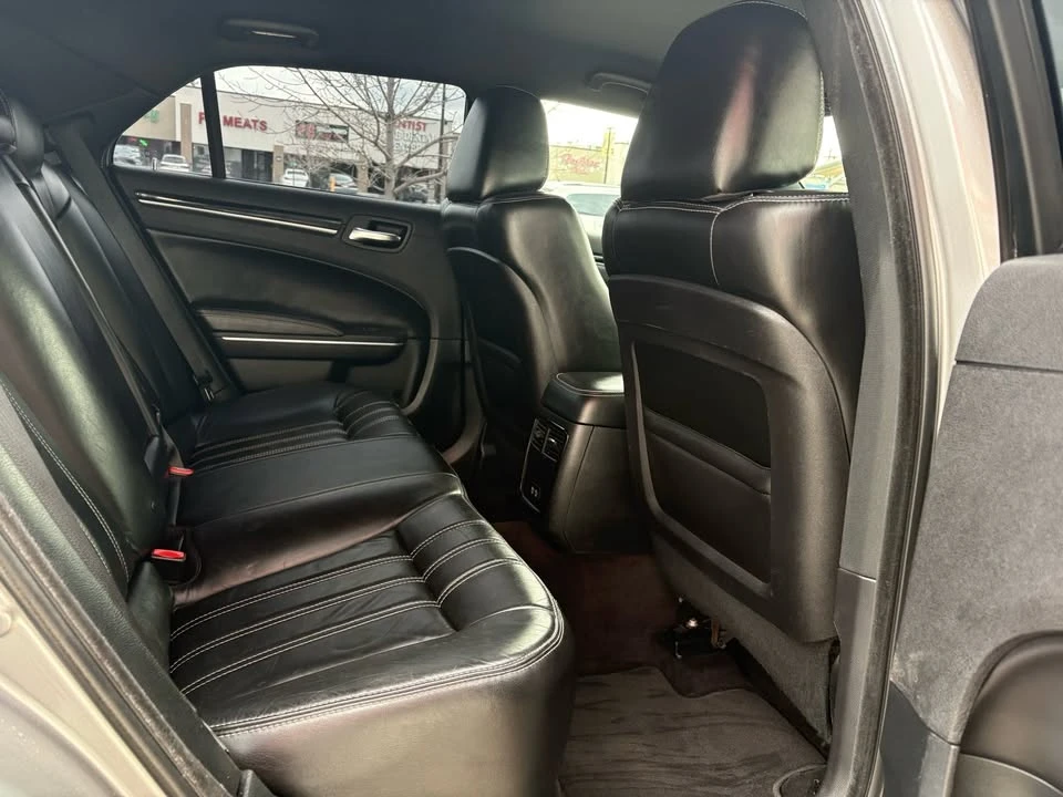 2018 Chrysler 300 (2005-2023) - Image 16 of 20
