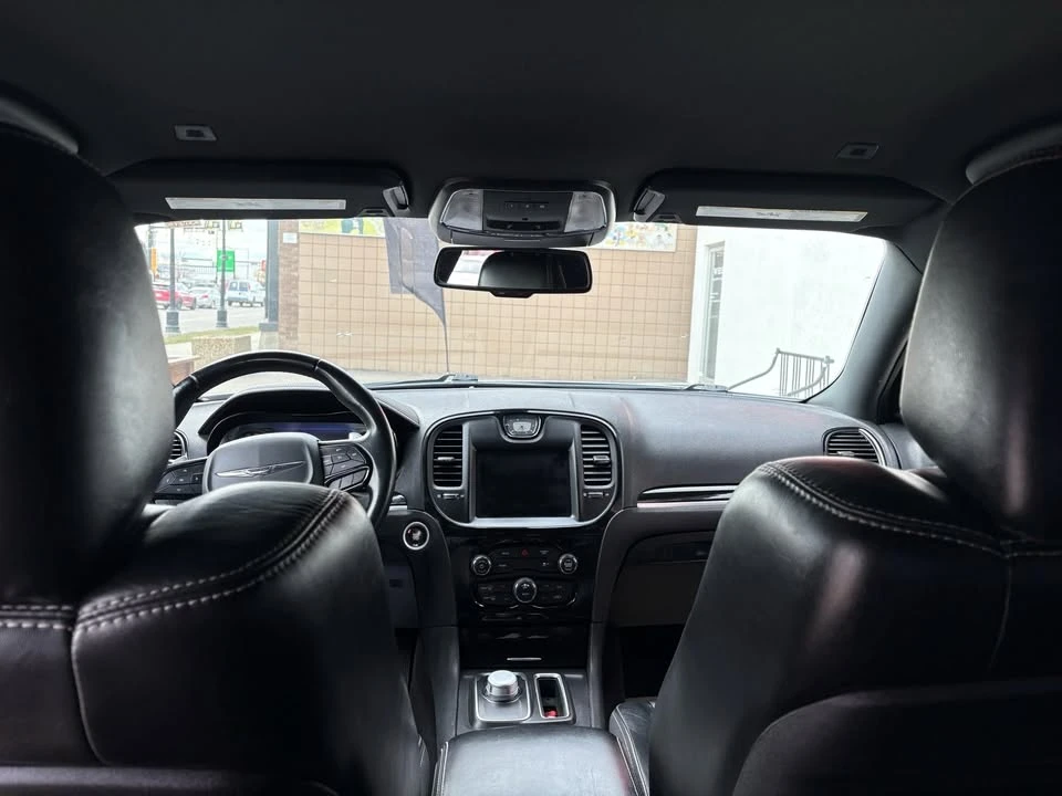 2018 Chrysler 300 (2005-2023) - Image 14 of 20