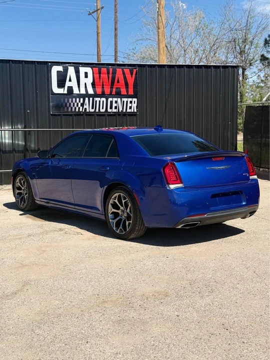 2018 Chrysler 300 (2005-2023) - Image 12 of 20