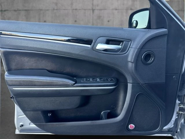 2018 Chrysler 300 (2005-2023) - Image 20 of 21