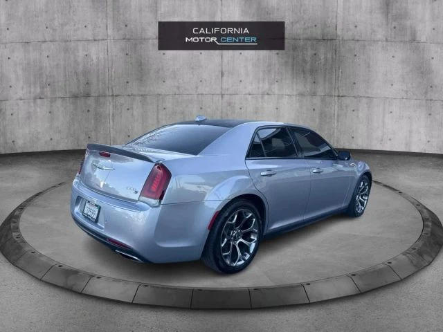 2018 Chrysler 300 (2005-2023) - Image 5 of 21
