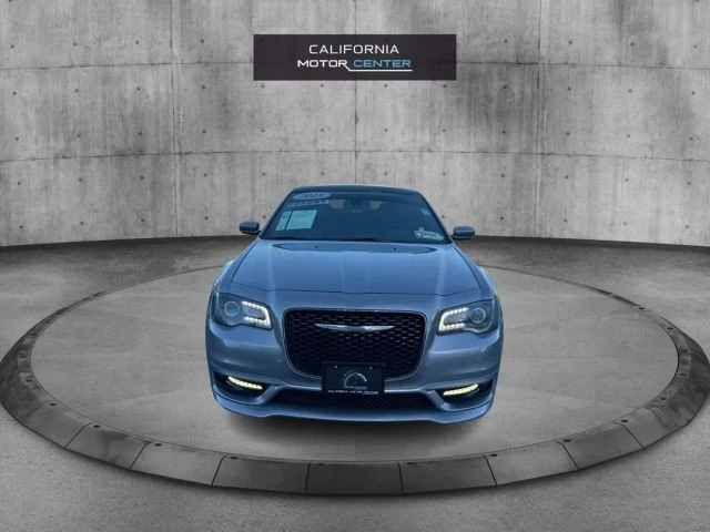 2018 Chrysler 300 (2005-2023) - Image 2 of 21