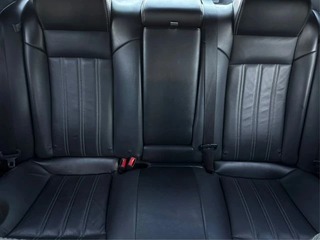 2018 Chrysler 300 (2005-2023) - Image 15 of 21