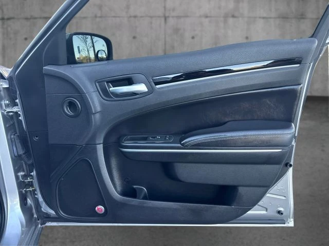 2018 Chrysler 300 (2005-2023) - Image 21 of 21