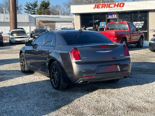 2018 Chrysler 300 (2005-2023) - Image 6 of 18