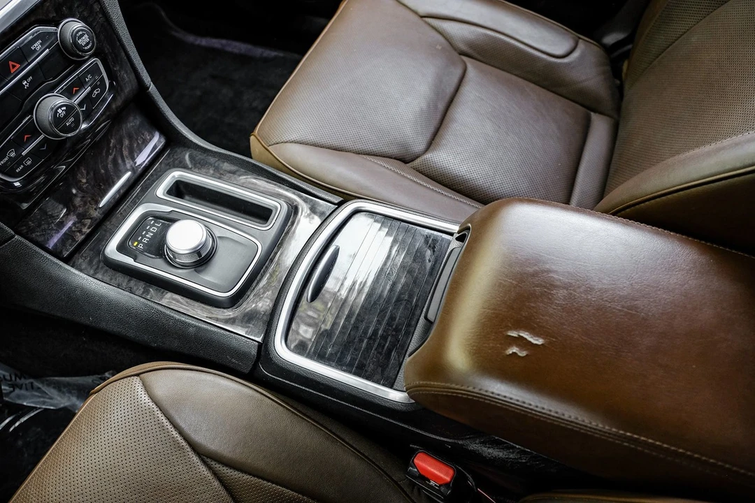 2018 Chrysler 300 (2005-2023) - Image 23 of 31